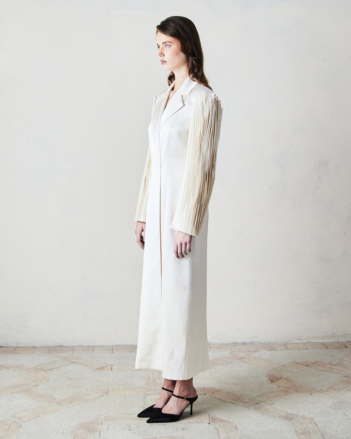Mille-Feuille Sleeve Long Tailored Linen Dress