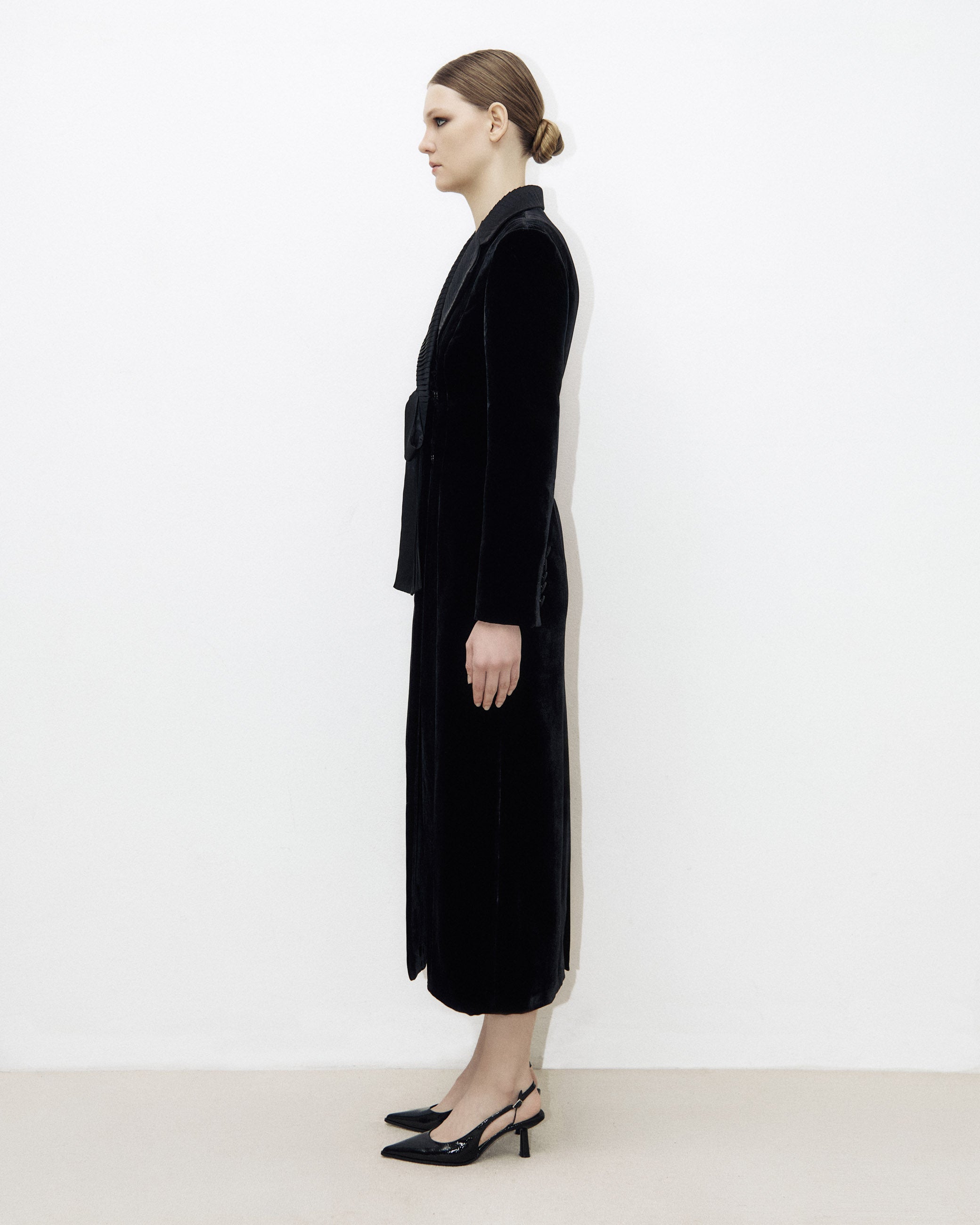 Velvet Coat with Mille-Feuille Collar and Bow